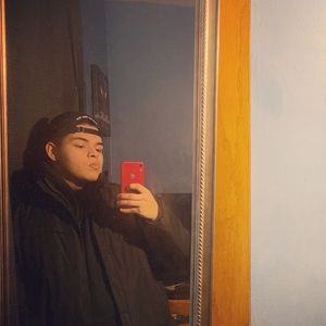 Meet your Posher, Javier